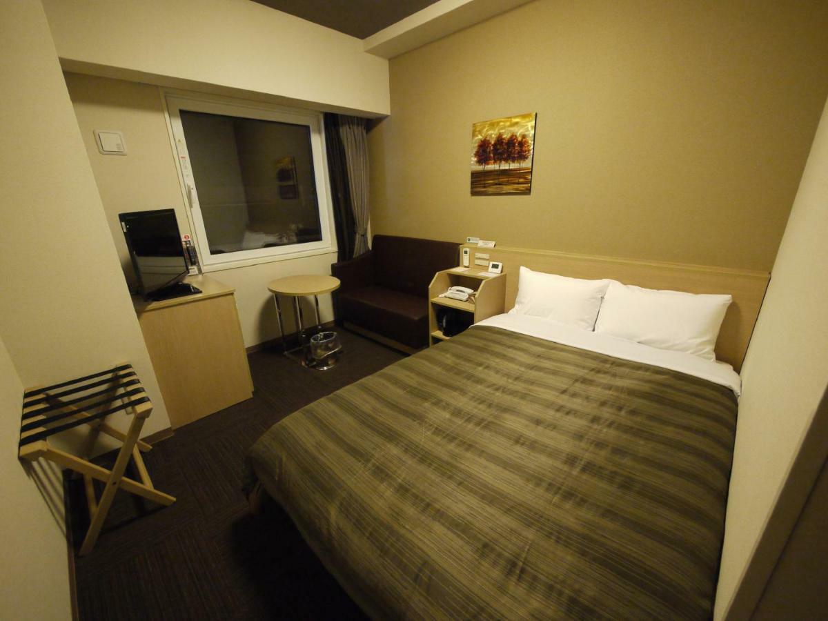 Hotel Route-Inn Kitakyushu-Wakamatsu Ekihigashi Exterior foto